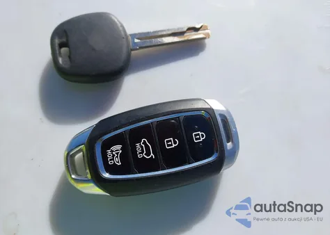 2020 Hyundai Veloster 2.0 Premium z USA, uszkodzony, nr VIN KMHTG6AF9LU024708